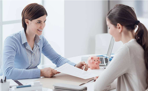 著作權人和與著作權有關的權利人可以授權著作權集體管理組織行使著作權或者與著作權有關的權利。著作權集體管理組織被授權后，可以以自己的名義為著作權人和與著作權有關的權利人主張權利，并可以作為當事人進行涉及著作權或者與著作權有關的權利的訴訟、仲裁活動。著作權集體管理組織是非營利性組織，其設立方式、權利義務、著作權許可使用費的收取和分配，以及對其監(jiān)督和管理等由國務院另行規(guī)定。